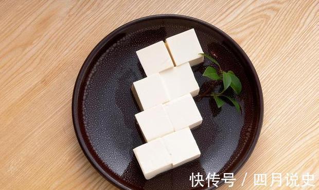 绝经期|女性“最佳绝经期”:并非45和55,若接近这个年龄,也许比较理想