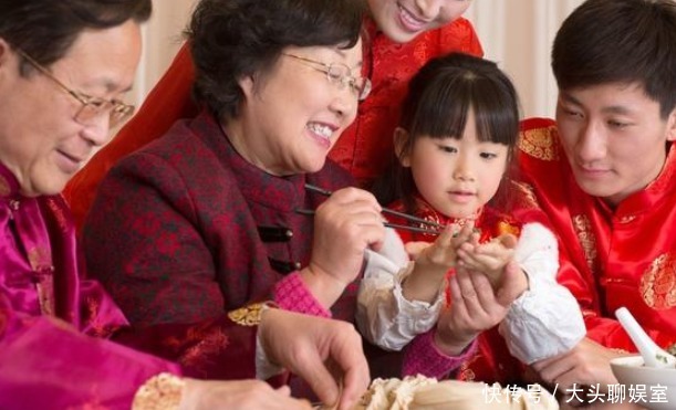 做法|包饺子还在用手捏?不干净!教你正确做法,5分钟一屉还卫生