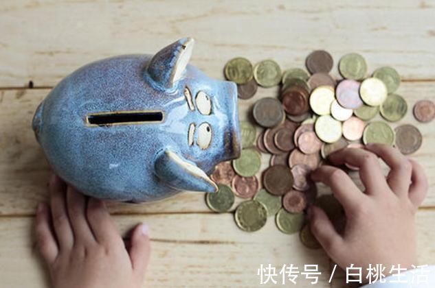 乐乐|“妈妈,我不买!”父母的“穷人思维”,正在限制孩子的未来发展