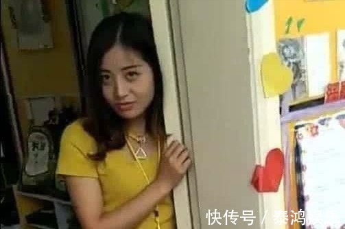 |笑话段子家里停电找电工,等一晚上没来,问原因他却说……