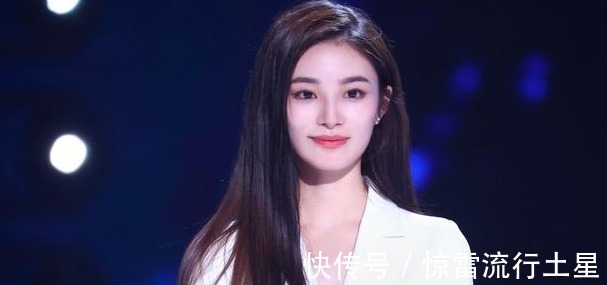 好聲音結束后,姚曉棠發(fā)布新歌,看到唱片公司為她感到惋惜