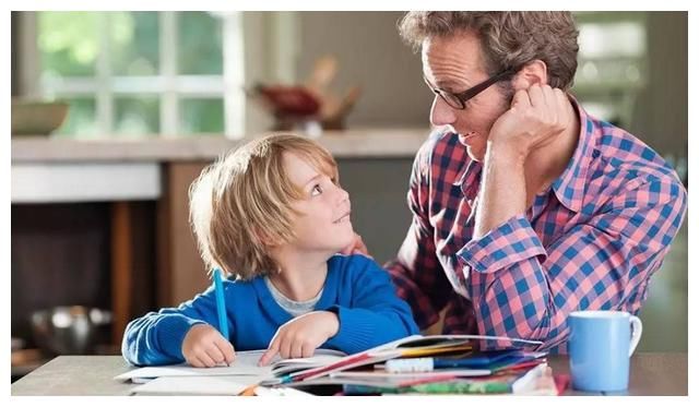 爸爸的一句话，让孩子感到自卑，网友：果然安全感很重要