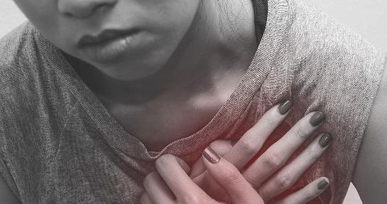 坚挺|女人若出现“乳腺增生”,最好忍住少吃“它”,可能乳腺会感谢你