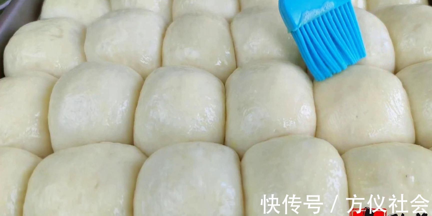 纯牛奶|想吃面包不用出去买了,教你在家做,一次醒发成型,暄软又拉丝