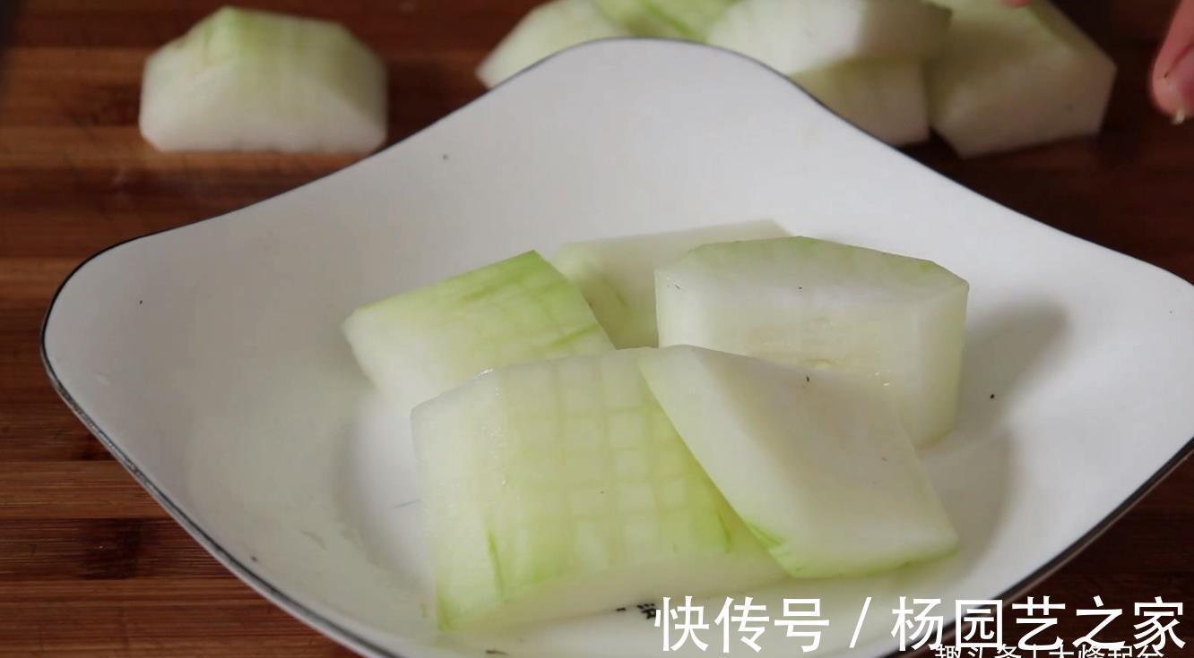 食用盐|红烧冬瓜,营养解馋,连吃一周都不腻,比吃肉香