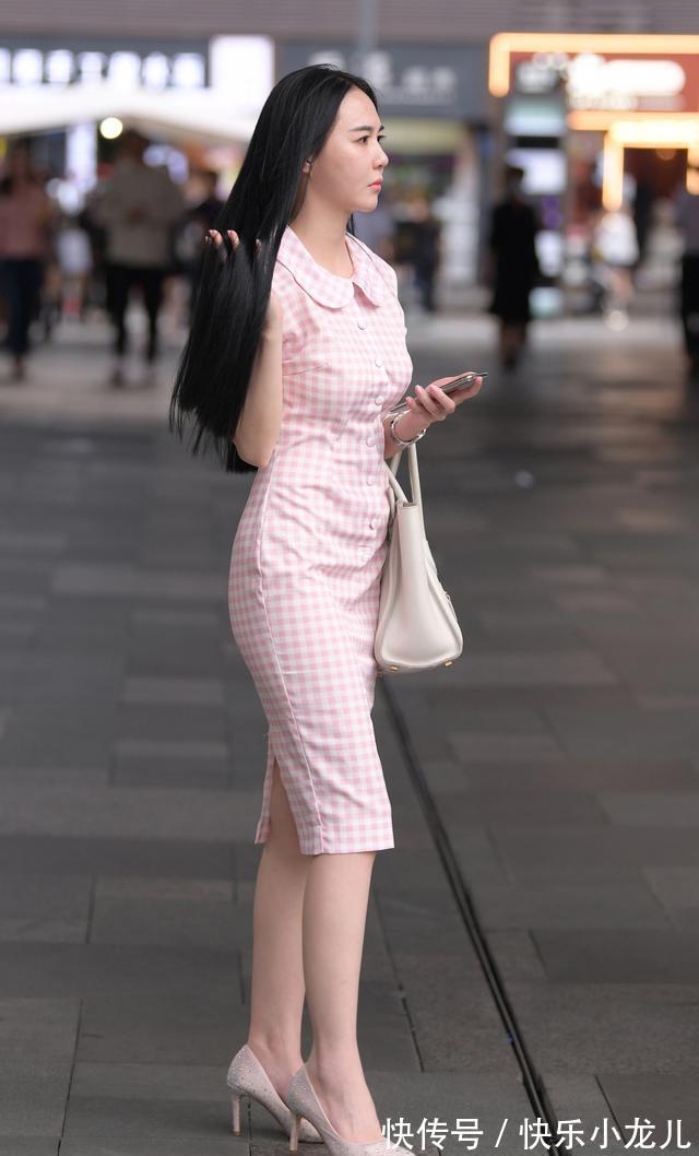 元素 粉色格纹连衣裙,穿出浓浓的复古风,做一个优雅的知性小女人