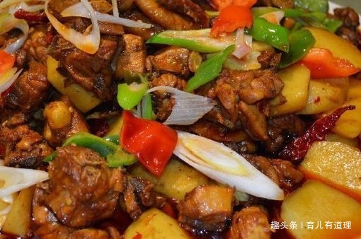 超级美味的下饭菜，好吃不油腻，做法也简单，我家隔三差五就要做