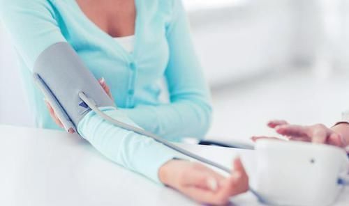 水银血压计|电子血压计好还是水银的好？什么时候测血压最准？很多人都做错了