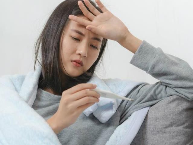 学会|感冒是孕早期的“洪水猛兽”,学会这几招轻松应对!