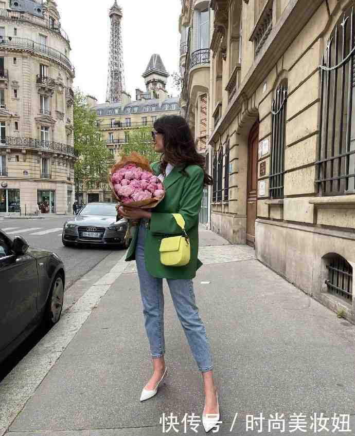 亮色系|女人过了30岁，穿衣要有质感，极简浪漫法式穿搭，照着穿美翻了