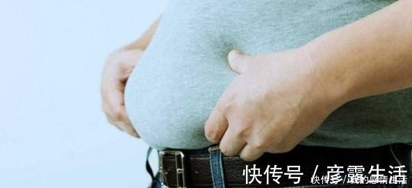 赘肉|赘肉太厚的女人，毛巾加一勺“粗盐”，减掉大肚腩，不用绝食减肥
