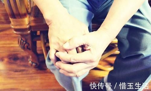 医生|很多老年人热衷压腿、拉筋,对身体到底有益还是有害 医生告诉您