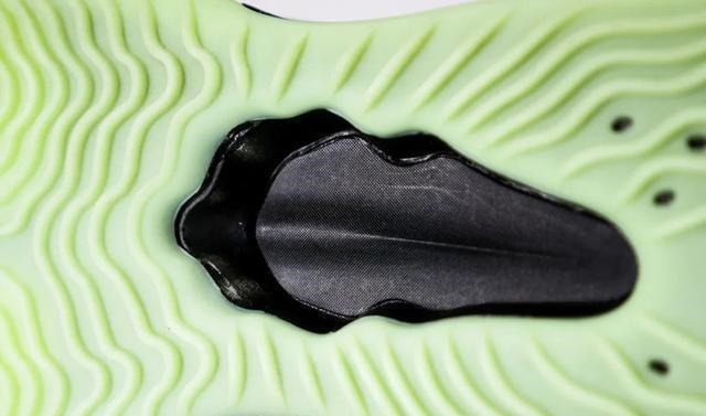 zoom 极致的炫技!来自奥运年的惊喜 Nike这款鞋才叫真正的旗舰