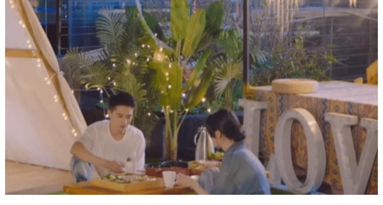 感情观|许魏洲背乔欣下山，互动超甜！但从采访中看出两人感情观不同