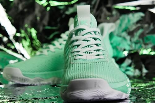 shock 罕见没有被贩子炒上天的国产实战!为何它200多就能入手?