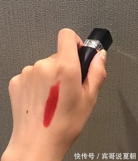 气质|黄黑皮“涂口红”别涂这3种色彩,显黑掉层次,别的2种显白又气质