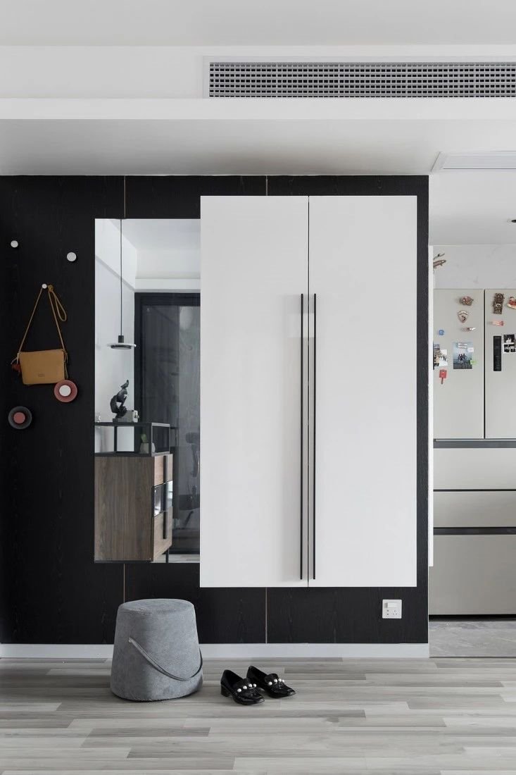 家装|80款入户鞋柜设计方案，人家这样装，太亮眼了