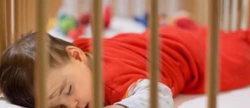 幸福|从睡姿观察孩子性格，6种睡姿差异大，前3种要留心第5种很幸福