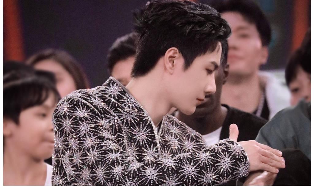 王一博的魅力从何而来?乐华夸下海口,扬言:打造下一个王一博