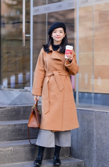 三木 论大衣穿搭我只服三木，这些搭配简洁利落又高级，优雅大气