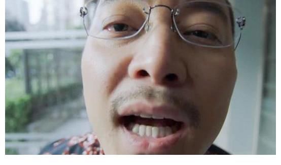 胡子拉碴|沙溢胡可只捐50万？节目常常靠边站，尽显娱乐圈中年男人的心酸