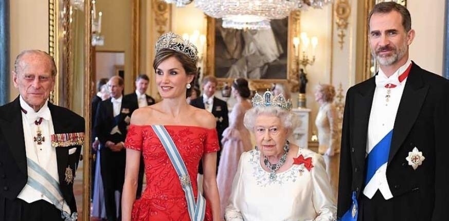 玛格丽特公主 英王室被蒙尘的6件绝世珠宝,几十年未见天日让人惋惜