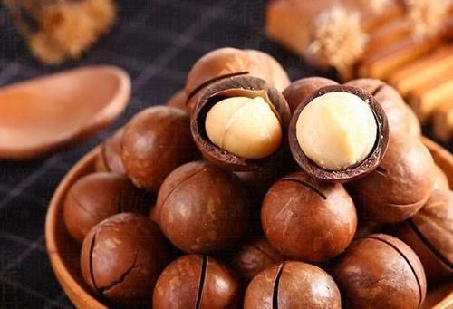 西红柿|女性都想年轻，推荐吃的食物，滋补养颜，改善肤质，人体不显老