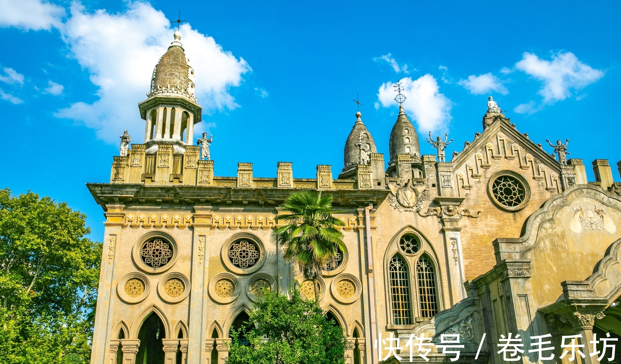 古德寺|武汉古德寺：中国佛寺建筑中的一朵奇葩，可以假装出国的旅拍景点