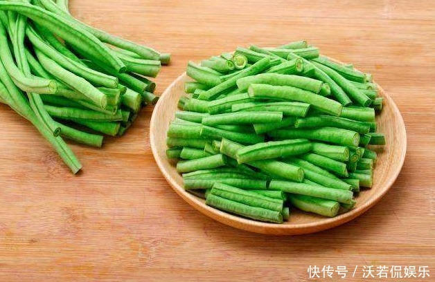 饺子|秋季,此菜再不吃就过时了!营养脆嫩,3块买一把,做饺子真香