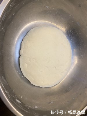 婆婆做了30年的凉皮,配方和比例全告诉你,不破不碎,爽滑又筋道