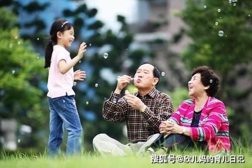 宝妈|3岁男孩误吞水银,奶奶却说吃点韭菜再去医院,医生:做的没毛病