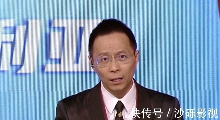 国足|阿兰洛国富被弃用!李铁变阵失败遭质疑,彭伟国:归化了干嘛?