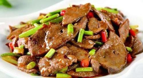 小炒猪肝|老公整天嚷嚷吃这个菜,比猪肉营养高,比蔬菜口感好,真会吃!