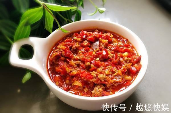 农家自制辣椒酱,搭配馒头米饭,吃起来绝对的过瘾