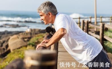 食物|比肥肉还“历害”的5种食物,胆固醇含量高,越吃血管越狭窄