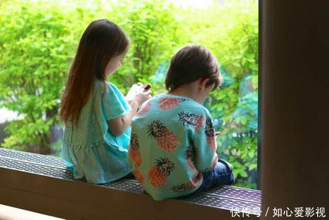 龙凤胎|孕妈生了对“龙凤胎”,护士激动报喜反被开除,只因多说了一句话