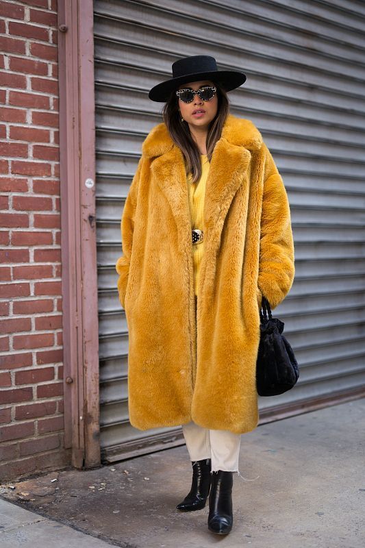 “时尚黑马”羊羔毛外套怎么选? 9套穿搭干货分享, 快来抄笔记吧