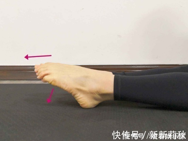 脚趾|每晚睡前拉一拉足背，可防你未老先衰，比饭后散步效果都要好