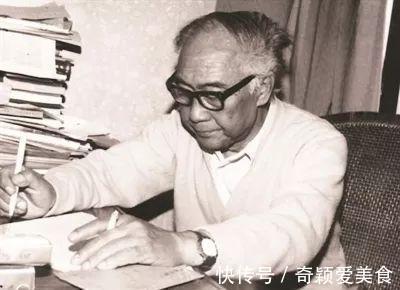 草木春秋&汪曾祺的7句经典语录,读懂了就活得不累了,尤其是第四句