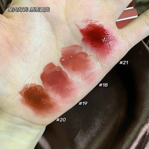 白+粉|这些唇釉开挂了吧!年度爱用平价唇釉分享!女生的快乐源泉!