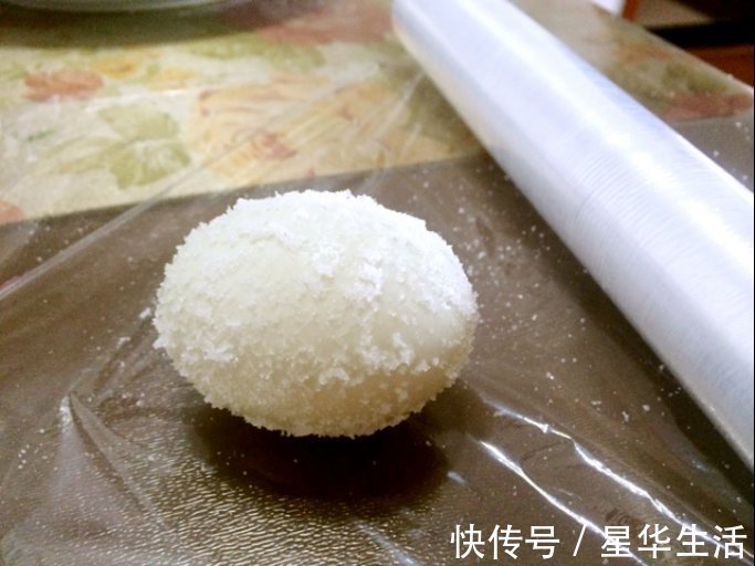 腌咸鸭蛋，就只放盐？学会这2招，时间快起沙又流油