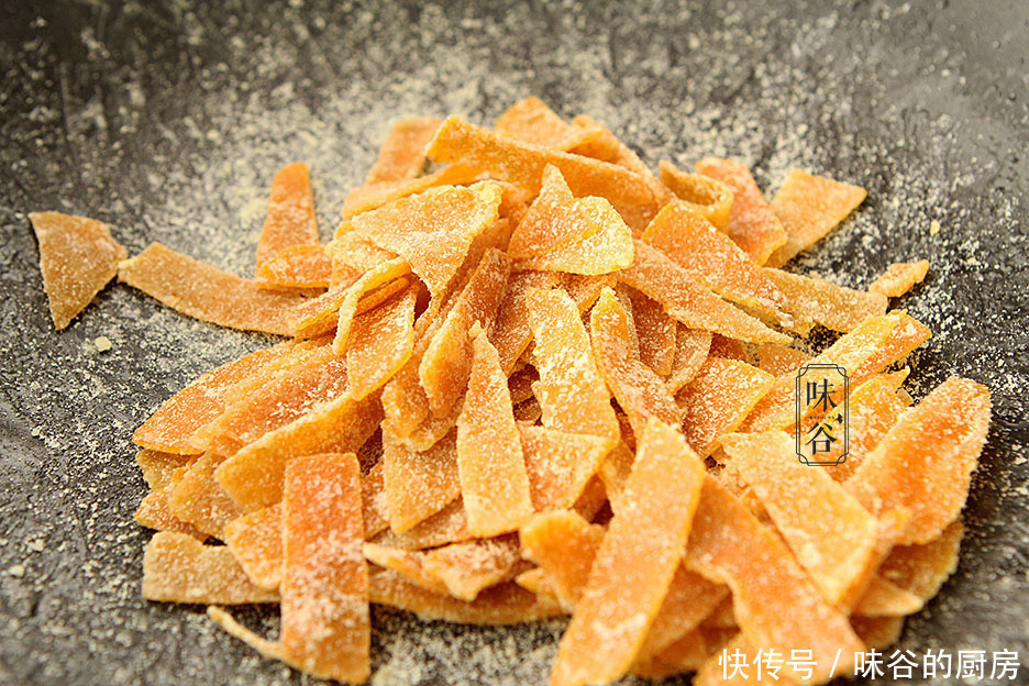 做成|冬天,这果皮是个宝,做成小零食,润喉止咳又美味,孩子超爱吃