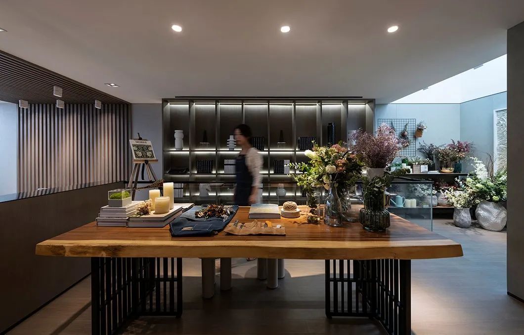 布置|360㎡现代高级灰，舒适优雅的别墅，生活令人羡慕