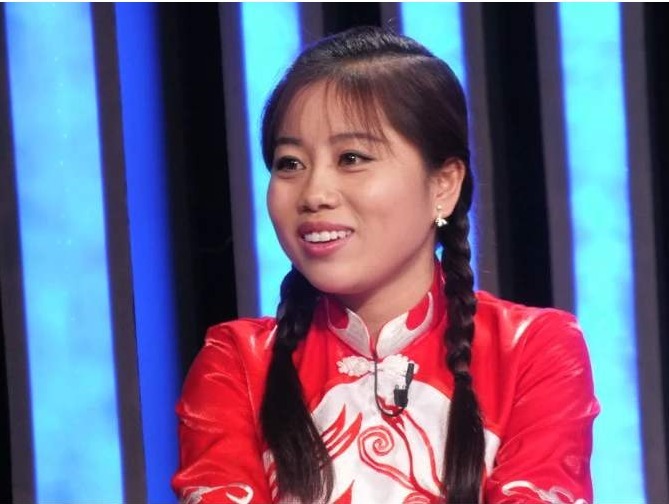 歌手|她四次登上《星光大道》花费120万,不仅没红,还欠债40万