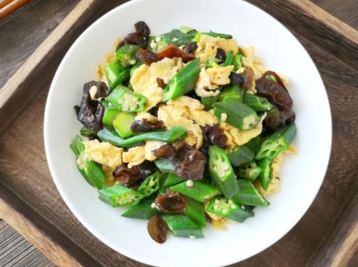 天然“清道夫”找到了，每天炒一盘，软化血管，肠道也通畅了