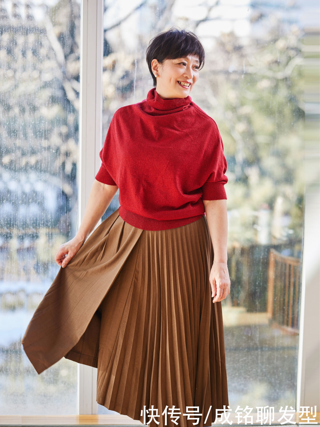 女人过了60岁别总穿裤子，试试洋气百搭的裙子，减龄舒服又时髦