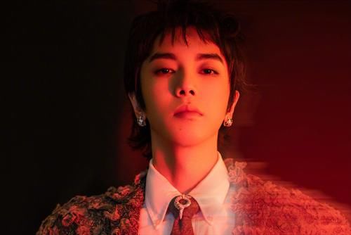 合約|華晨宇出道至今八年合約到期，粉絲陪伴繼續下一場征程