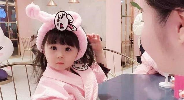 媛媛|多摸宝宝的这三个地方,娃会越长越聪明,建议宝妈学习一下