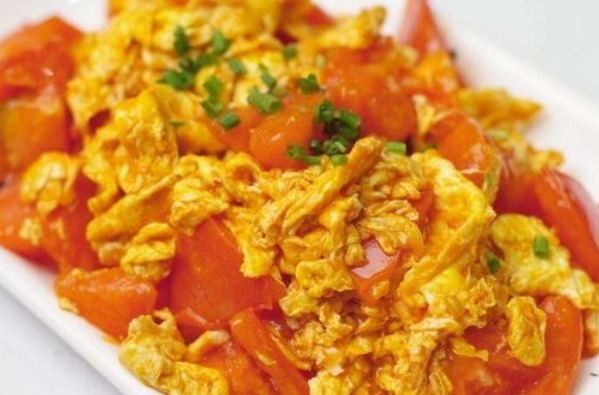 西红柿是个宝,但以下两种错误吃法营养全无,第1种基本全都犯过