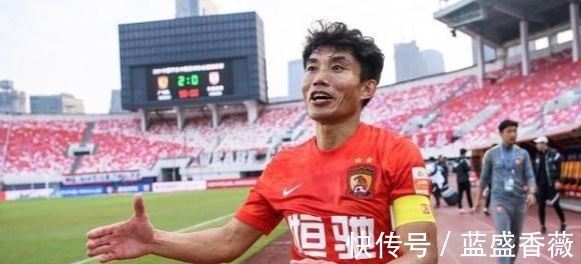 李霄鹏|7场1负2平4胜,郑智身兼三职无愧恒大队魂,李霄鹏的新国足引争议!